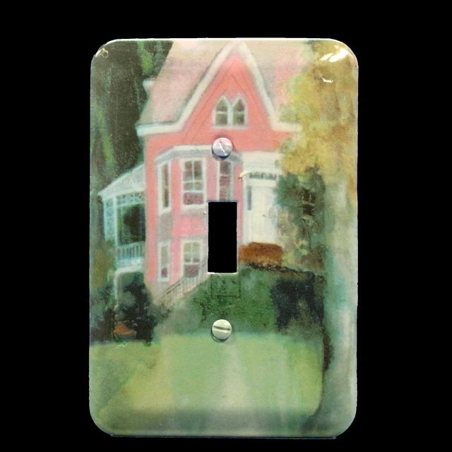 Main image of Leviton 89001-VHS 1-Gang Metal Toggle Switch Wallplate Switchplate, Victorian House Motif