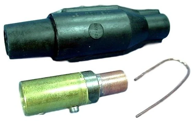 Main image of Leviton 16V26-E Black 16 Series Female Vulcanized Crimped Cam-Type Plug