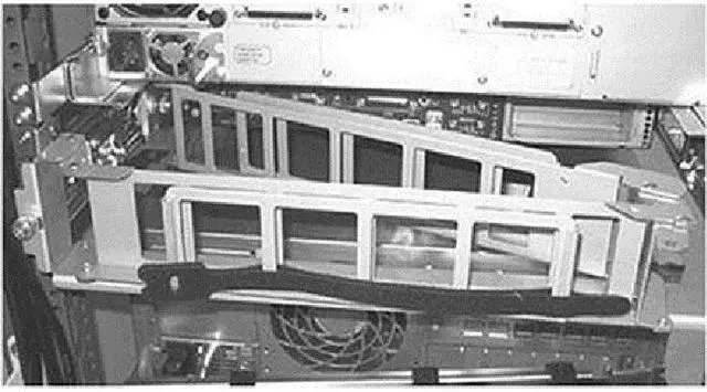 Alt view image 10 of 14 - HP 2U CMA for Easy Install Rail Kit