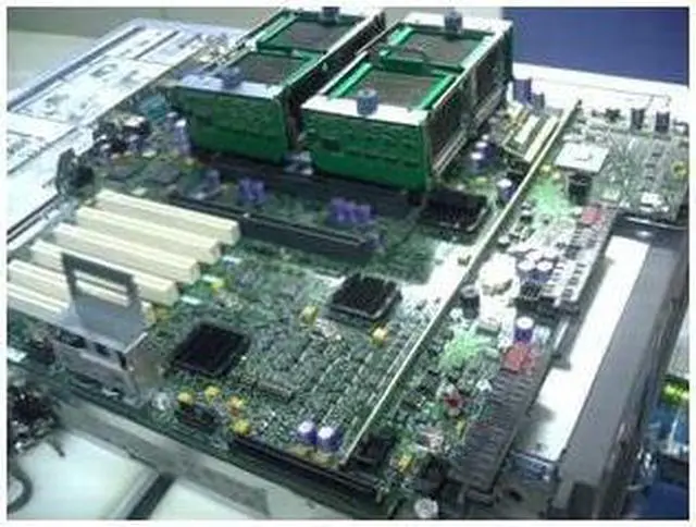 Alt view image 3 of 3 - Compaq ProLiant DL580 Quad Xeon System Board 010861-001,010862-000