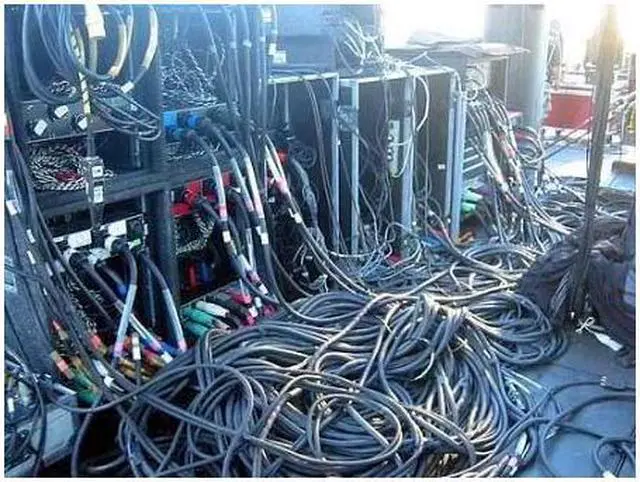 Main image of DELL M4989 Cdrom Flex Cable For Poweredge 2650 2850