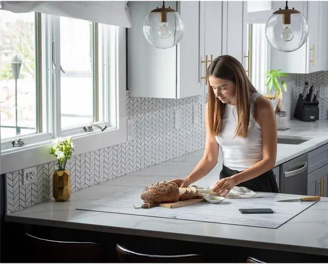 Alt view image 3 of 7 - V-FLAT WORLD Duo Board - 30x40" Double Sided Surface Board, Whitewash/Hickory Planks