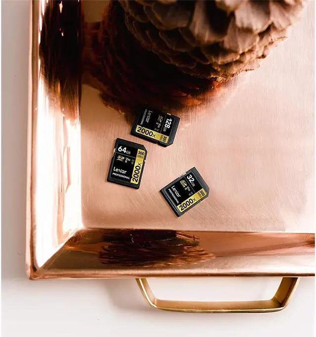 Alt view image 2 of 15 - Lexar Professional SDXC Memory Card 2000x 64GB Class 10 UHSII U3 WO Reader
