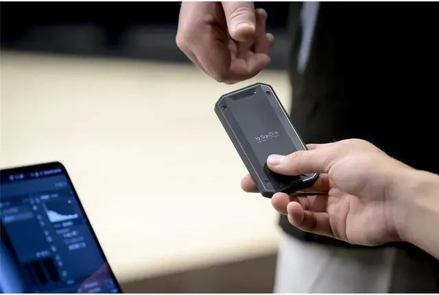 Alt view image 4 of 15 - SanDisk Professional PRO-G40 1TB USB 3.2 Gen 2 Type-C Portable External SSD -  SDPS31H-001T-GBCND