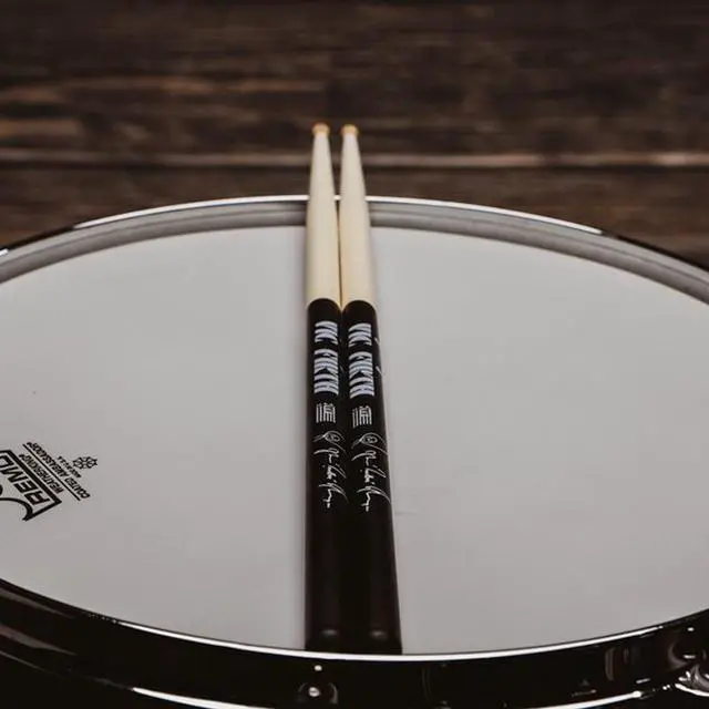Alt view image 10 of 13 - Vic Firth Ahmir "?uestlove" Thompson Signature Drum Sticks