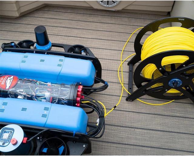 Alt view image 4 of 4 - CHASING Auto-Sync ROV Locator MK II Bundle