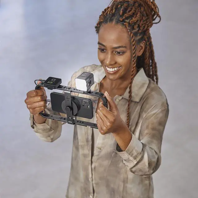 Alt view image 10 of 14 - RODE Phone Cage