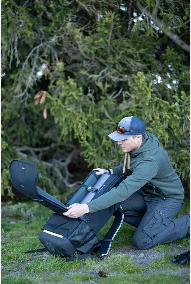 Alt view image 10 of 12 - Unistellar eVscope and eQuinox Telescope Backpack