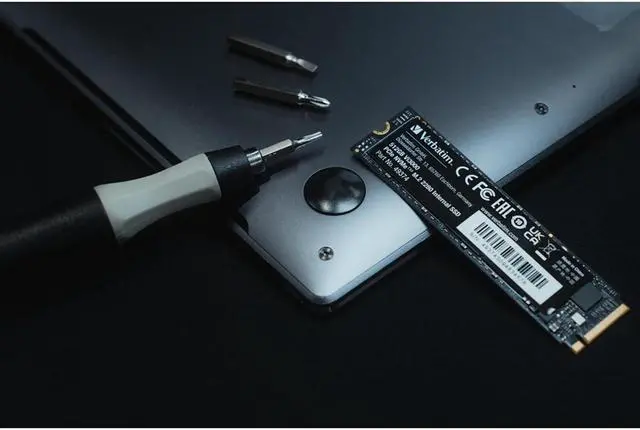 Alt view image 7 of 7 - Verbatim Verbatim 512GB Vi3000 Internal SSD