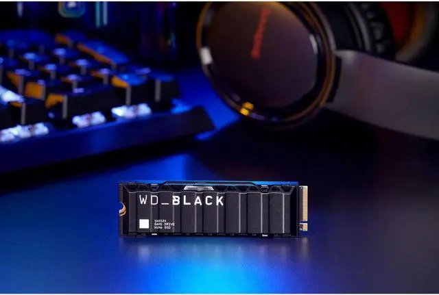 Alt view image 6 of 8 - WD_BLACK SN850X NVMe SSD WDBB9H0020BNC - SSD - 2 TB - internal - M.2 2280 - PCIe 4.0 (NVMe) - integrated heatsink - blac