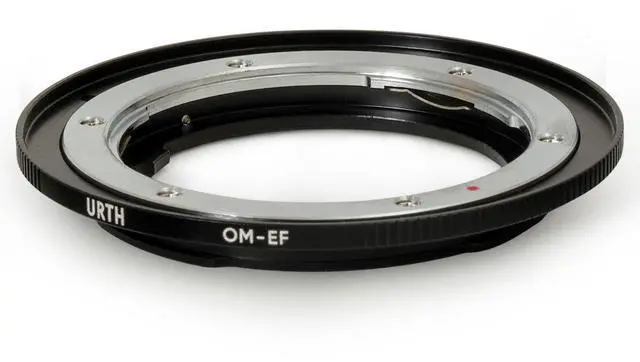 Main image of Urth Olympus OM Lens Mount to Canon EF/EF-S Camera Mount Adapter