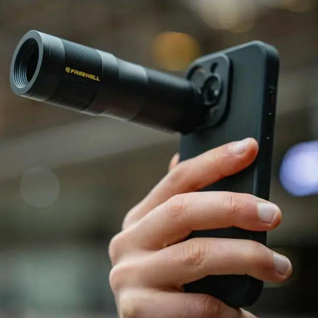 Alt view image 3 of 3 - Freewell Freewell 6x Telephoto Lens for Smartphones #FW-SH-17TP6X
