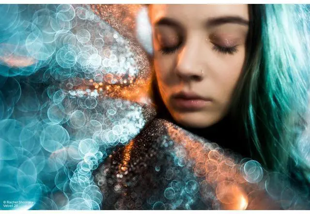 Alt view image 5 of 6 - Lensbaby Velvet 28 28mm f/2.5 Lens for Micro Four Thirds, Silver