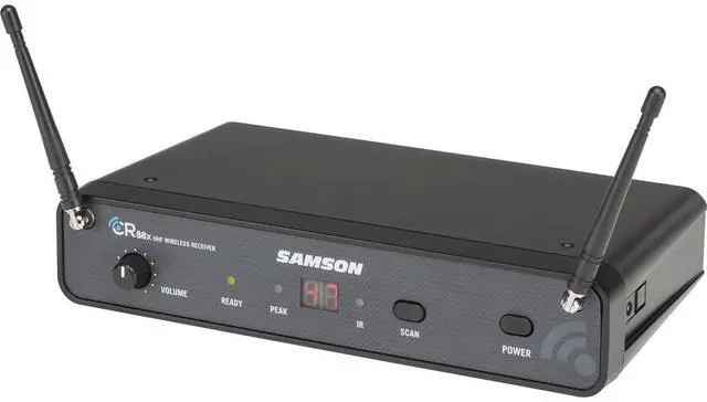 Alt view image 5 of 7 - Samson Concert 88x UHF Wireless Earset System, Includes CR88x Wireless Receiver, CB88 Beltpack Transmitter, SE10 Earset Microphone, K: 470-494MHz