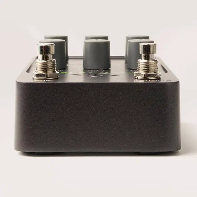 Alt view image 2 of 6 - Universal Audio UAFX Galaxy '74 Tape Echo and Reverb Pedal