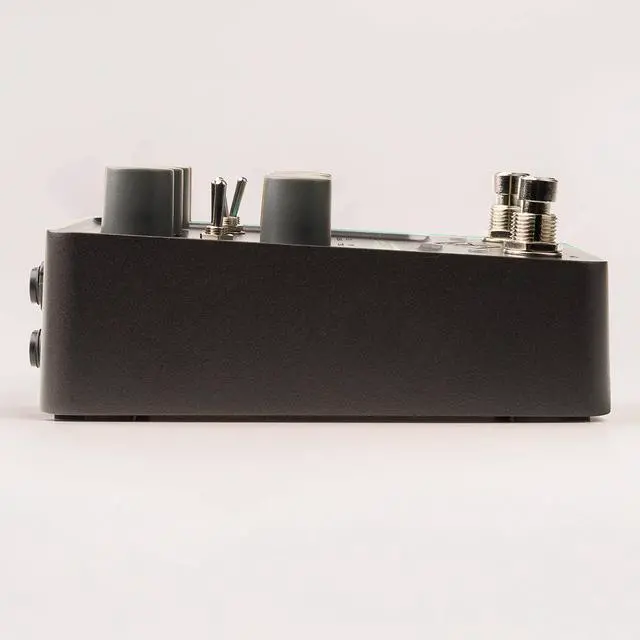 Alt view image 4 of 6 - Universal Audio UAFX Galaxy '74 Tape Echo and Reverb Pedal