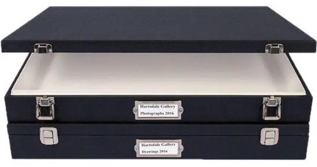 Main image of Archival Methods Museum Case 30.5x40.5x2.5in, Bk/Wh #12-034