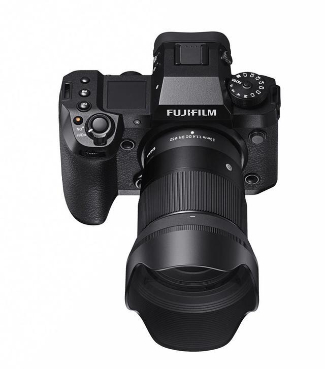 Alt view image 7 of 10 - Sigma 23mm f/1.4 DC DN Contemporary Lens (FUJIFILM X) - 348975