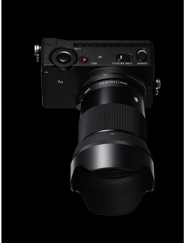 Alt view image 9 of 11 - Sigma 23mm F1.4 DC DN for L-Mount