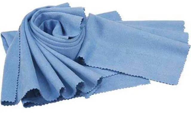 Alt view image 2 of 3 - Giottos Microfiber Anti-Static Cleaning Cloth 9.8x7.9 Inches