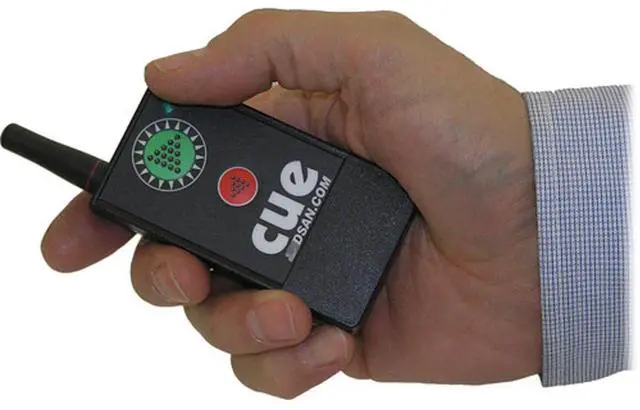 Alt view image 2 of 2 - DSAN 2-Button Wireless Actuator for PerfectCue (Forward and Back) #PC-AS2