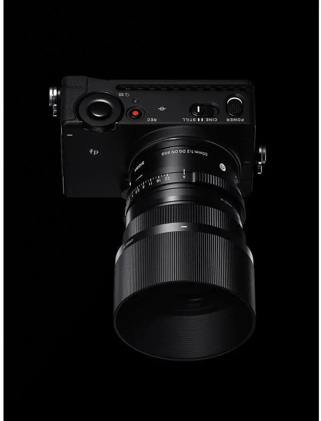 Alt view image 10 of 11 - Sigma 50mm F2.0 DG DN for L-Mount