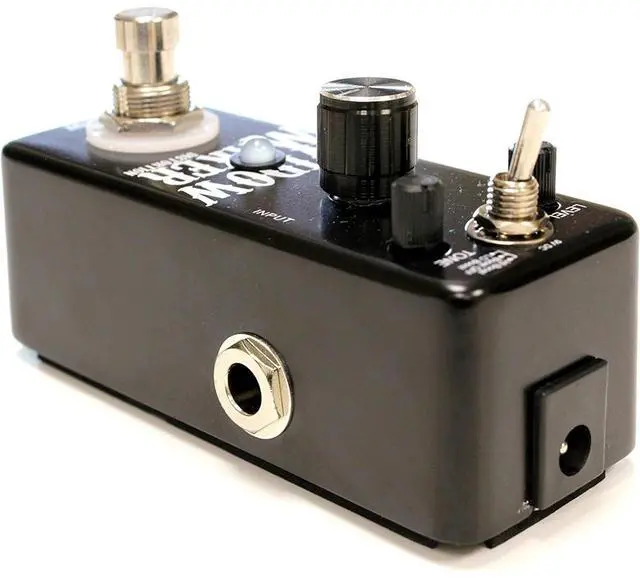 Alt view image 16 of 20 - Outlaw Effects Widow Maker Metal Guitar Distortion Pedal