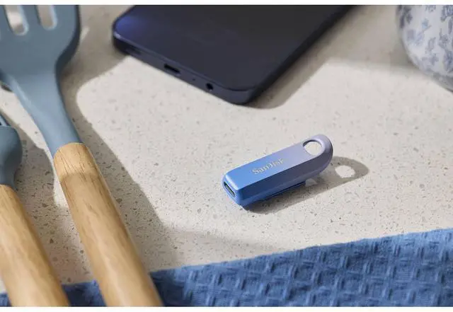 Alt view image 6 of 17 - SanDisk Creator Series 512GB USB-C 3.2 Gen 1 Flash Drive #SDCZ75C-512G-G46