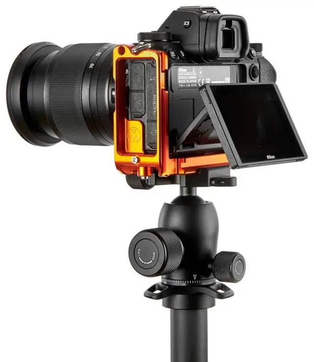 Alt view image 4 of 7 - 3 Legged Thing 3 Legged Thing ZELDA QD-Compatible Dedicated L-Bracket for Nikon Z6/7, Copper
