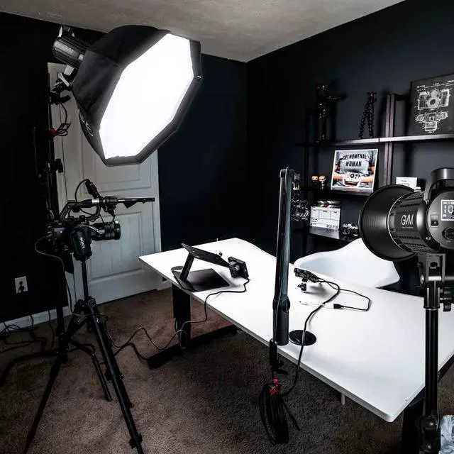 Alt view image 5 of 6 - Great Video Maker G200D 200W Bi-Color LED Video 3200K-5600K COB Spotlight Kit