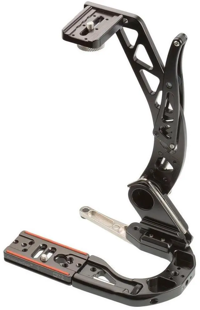 Main image of ProMediaGear Boomerang Flash Bracket for Cameras with Vertical Grip #BBGV2PBX3