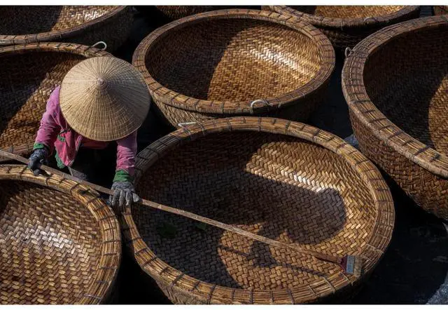 Alt view image 11 of 18 - Sigma 50mm F2.0 DG DN for Sony Mount