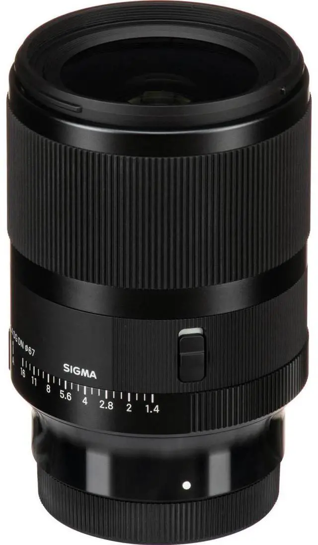 Alt view image 15 of 18 - Sigma 35mm F1.4 DG DN for L- Mount
