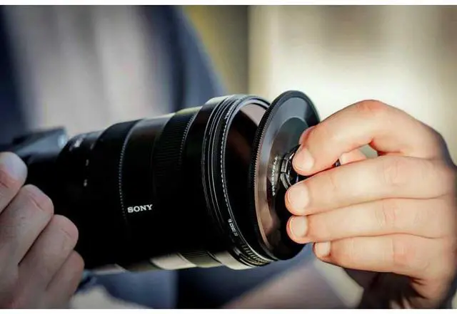 Alt view image 2 of 5 - Freewell Freewell 82mm M2 Magnetic Quick Swap 1/4 Glow Mist Filter #FW82M2GL14