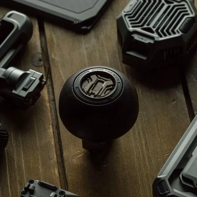 Alt view image 6 of 7 - Tilta Tilta Khronos Adjustable Handle, Titanium White #TK-AH-TW