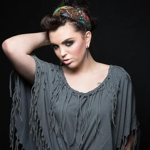 Alt view image 7 of 8 - Savage Infinity Series 5x7' Matte Finish Black Vinyl Background