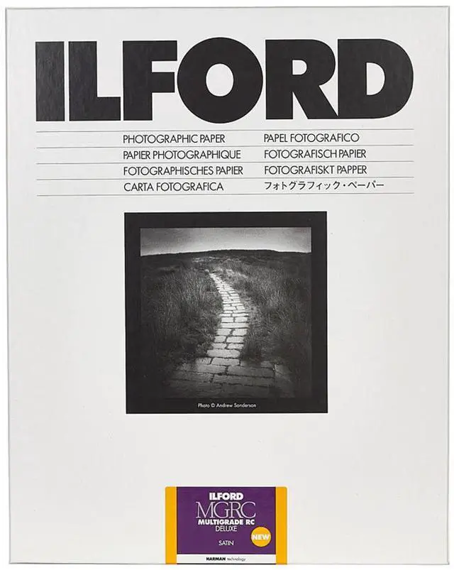 Main image of Ilford Multigrade V RC Deluxe Satin Black & White Photo Paper, 5x7", 25 Sheets