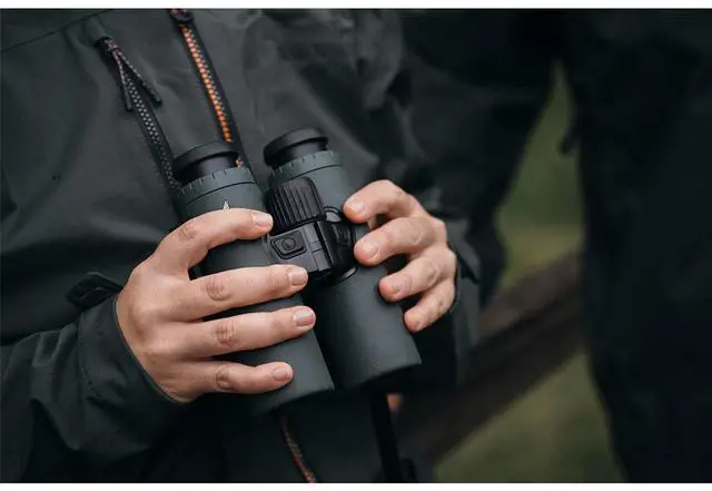 Alt view image 8 of 8 - Swarovski ELSwarovski EL Range 10 x 32 Lightweight and Compact Binoculars with Balanced HD Optics, Includes Comfort Strap, Sidebag, and Other Accessories Range 10x32 Binoculars (Green)