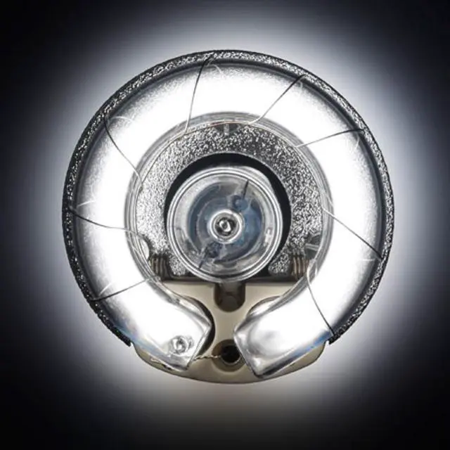 Alt view image 3 of 5 - Broncolor Pulso G 1600 WS Lamphead with Flash Tube, Modeling Lamp, Clear Protecting Glass Dome/Plate and Cap