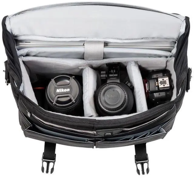 Alt view image 3 of 13 - Nikon Courier Bag #17007