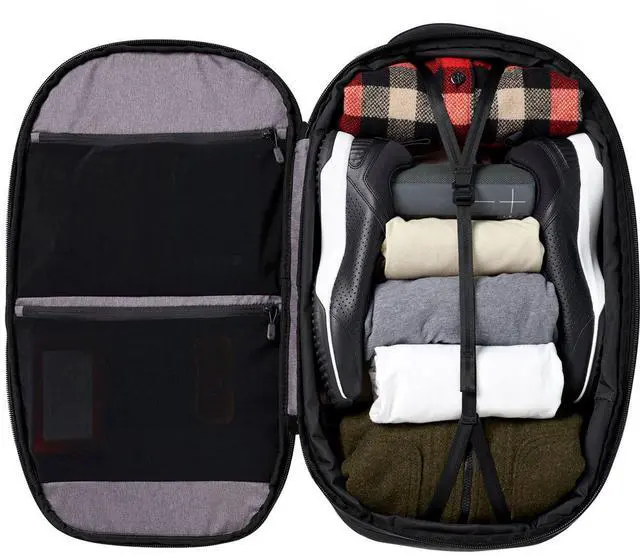 Alt view image 4 of 8 - Nomatic Navigator Travel Backpack - 32L