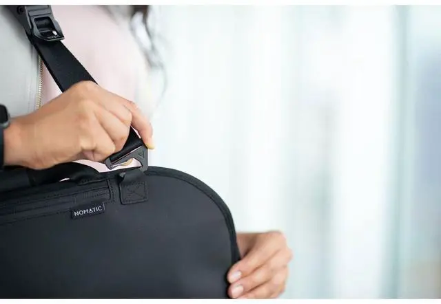 Alt view image 7 of 8 - Nomatic Garment Bag