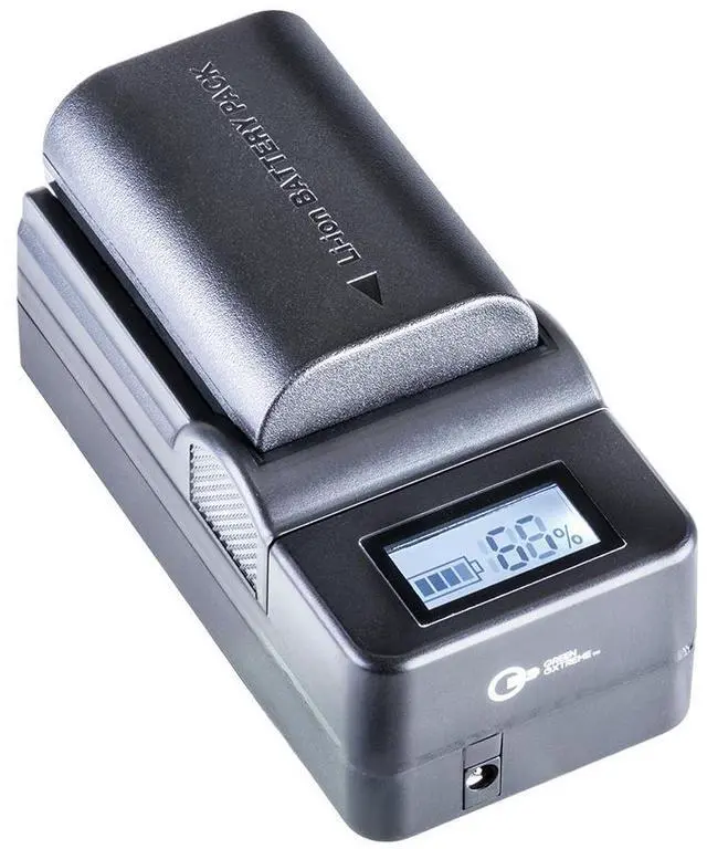 Alt view image 4 of 7 - Green Extreme Compact Smart Charger with LCD Screen for Canon BP-945