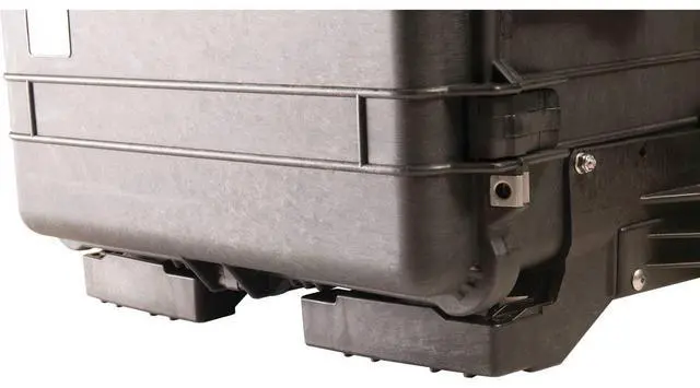 Alt view image 11 of 13 - Pelican  1620M Case and Mobility Kit with Foam, Black