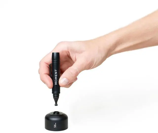 Alt view image 3 of 4 - Moment Mobile Lens Cleaning Pen, Black