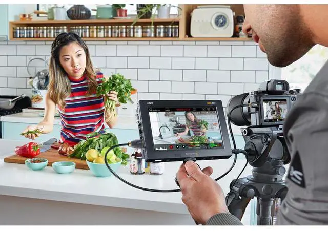 Alt view image 3 of 7 - Blackmagic Design Video Assist 7" 12G-SDI HDMI HDR Recording Monitor
