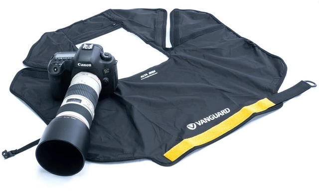 Alt view image 2 of 7 - Vanguard Alta Rain Cover, Medium #ALTA RCM