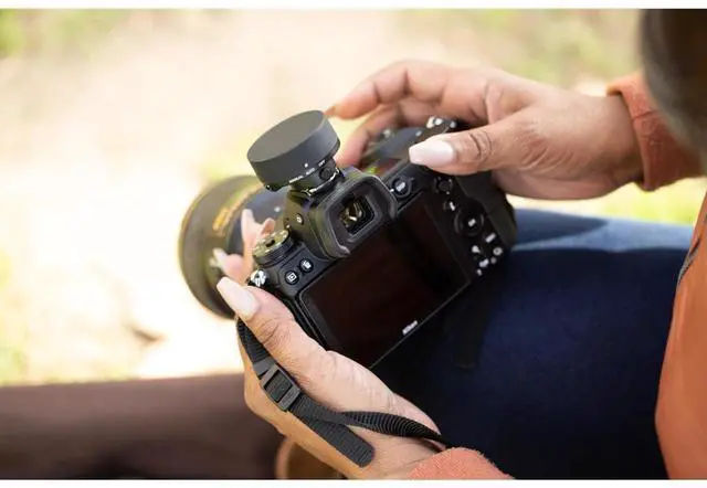 Alt view image 15 of 19 - Profoto Connect Wireless Transmitter for Sony