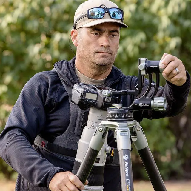 Alt view image 2 of 7 - Cotton Carrier 7.5" Arca-Swiss Adapter Plate for Gimbal Tripod Head, Black