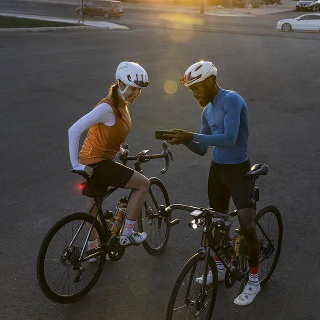 Alt view image 4 of 7 - Garmin Varia Vue 2-In-1 4K Cycling Camera with Headlight #010-02911-00